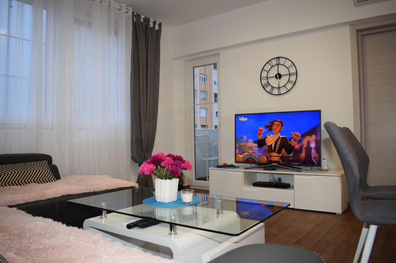 Apartment Trixi Pula Exterior photo