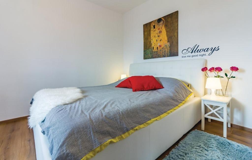 Apartment Trixi Pula Exterior photo